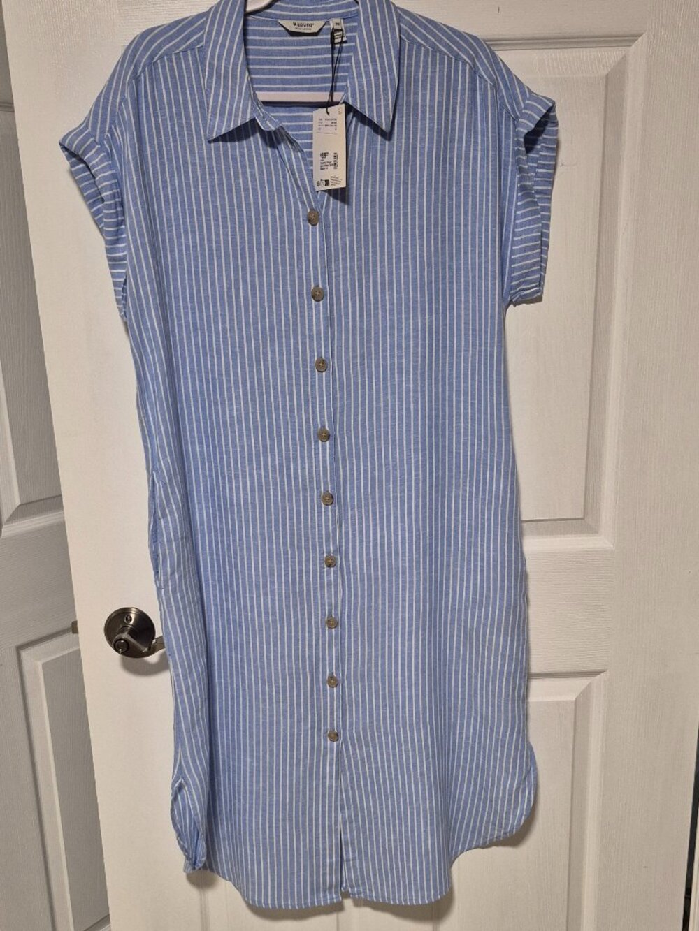 B>YOUNG - SHIRT DRESS - MIDI. Size 38 (8) FITS TO 12. NWT